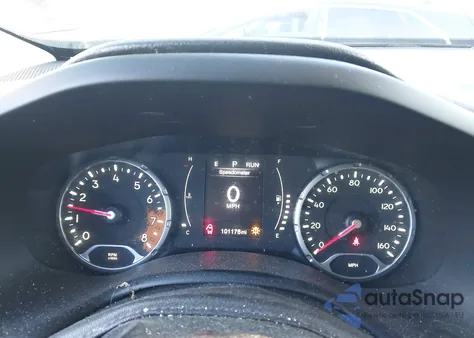 2016 Jeep Renegade Latitude z USA, uszkodzony, nr VIN ZACCJBBT2GPE05276